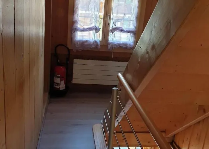 Familienchalet In Saanen - By Interhome